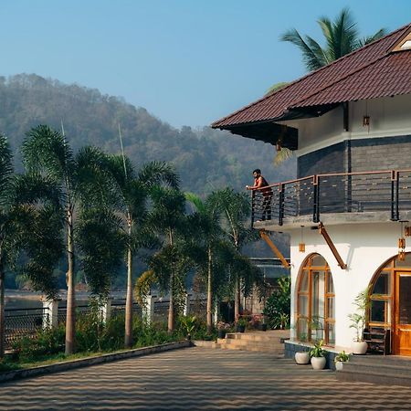 La Cascade Resort Athirappilly Exteriér fotografie